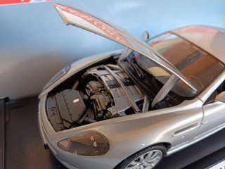 1/18 MODELLO ASTON MARTIN DB9 NO MEBETOYS BURAGO