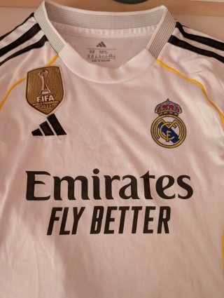 Equipación Real Madrid niño T.22