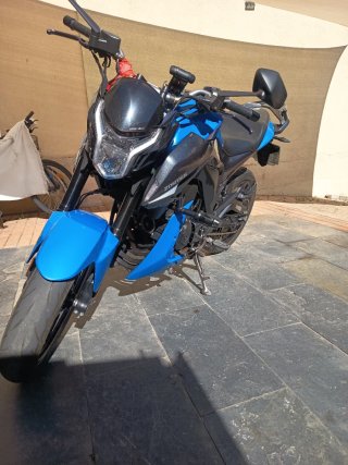 Zontes Z2 125 Naked Azul