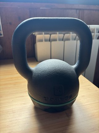 Kettlebell 8kg + 2 tappetini + 2 bande
