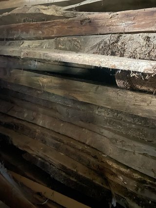 Lote de 18 m³ de Madera de Castaño Seca – Serrado