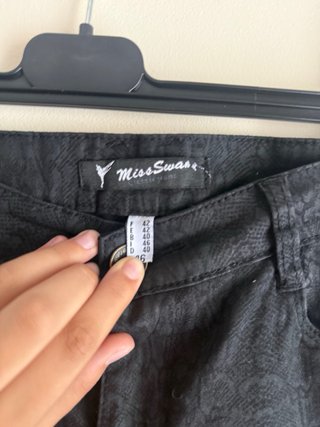 Pantalones negros