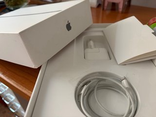 iPad 5ª Gen 128GB Wi-Fi Space Gray + Caja