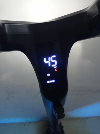 Patinete eléctrico y65