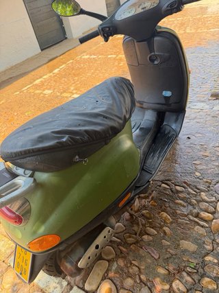 Vespa 49cc Verde