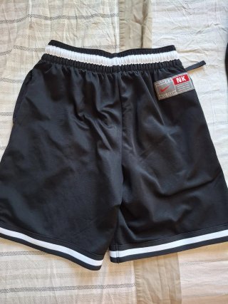 Pantalones chándal Nike  y Adidas.