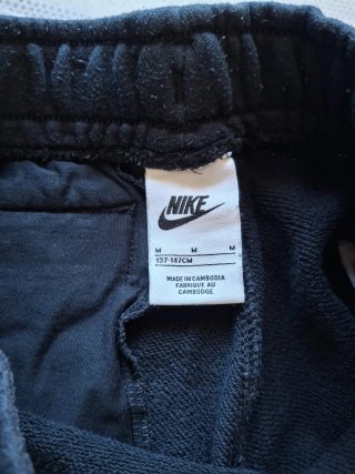 Pantalones chándal Nike  y Adidas.