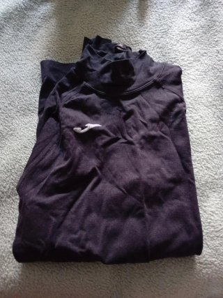 Camiseta térmica Joma negra
