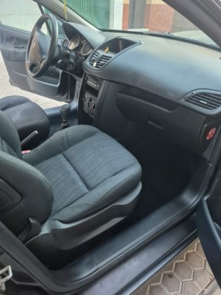 Peugeot 207 2007