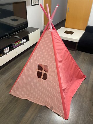 Tipi Miyo madera rosa y estampado princesa