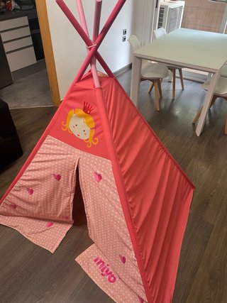Tipi Miyo madera rosa y estampado princesa