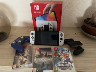 Nintendo Switch OLED Blanca + Juegos