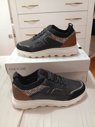 Geox Mujer Negro Marrón Animal Print