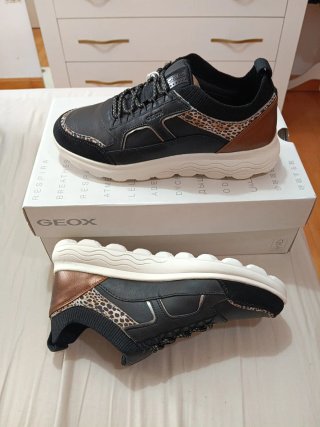 Geox Mujer Negro Marrón Animal Print