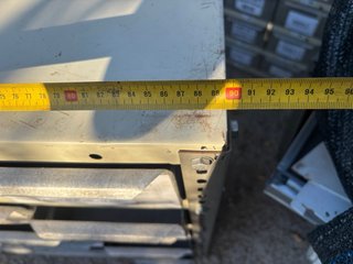 Estantería metálica con cajones organizadores