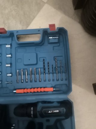 Taladro Inalámbrico con Accesorios