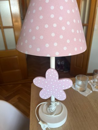 Lámpara infantil flor rosa lunares