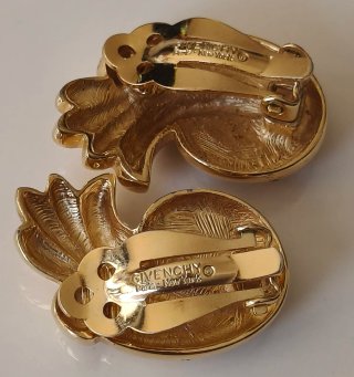 Pendientes clip Givenchy paisley dorados vintage