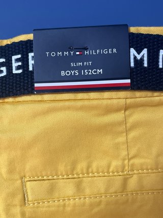 Bermudas niño Tommy Hilfiger amarillas