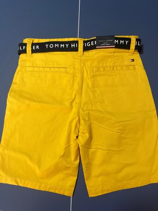 Bermudas niño Tommy Hilfiger amarillas