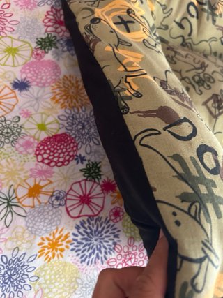 Cama para perro con estampado divertido