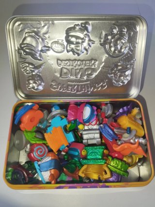 Caja Dino Destroyers con 26 SuperThings