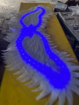 Disfraz Alas Blancas con Luces Unisex
