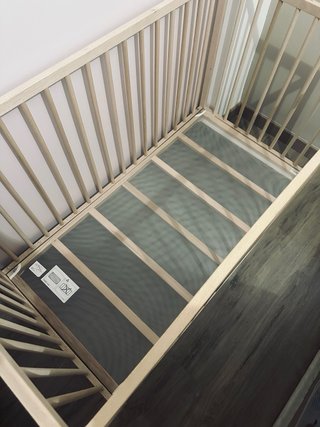 Cuna madera haya SNIGLAR IKEA + colchón