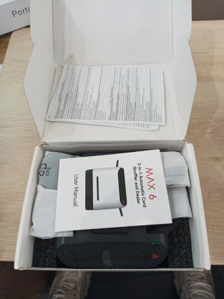 Máquina automática de cartas giratoria