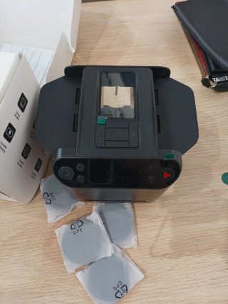 Máquina automática de cartas giratoria