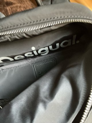 Mochila Desigual impermeable multi bolsillos