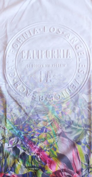 Camiseta blanca con estampado floral LA talla L