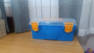 Caja de herramientas de juguete azul
