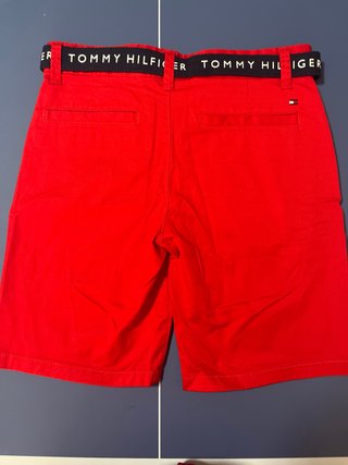 Bermudas Tommy Hilfiger niño rojas con cinturón