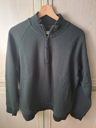 Sudadera verde con cremallera