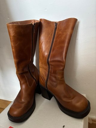 Botas
