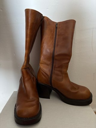 Botas