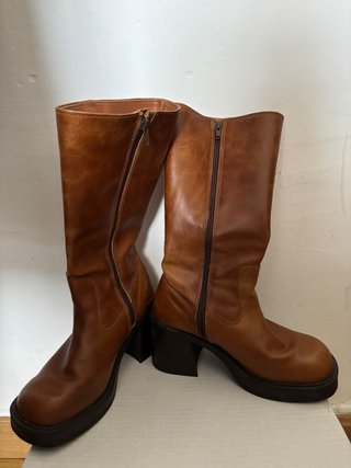 Botas