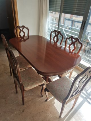 Mesa de comedor con 6 sillas