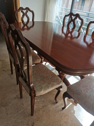 Mesa de comedor con 6 sillas