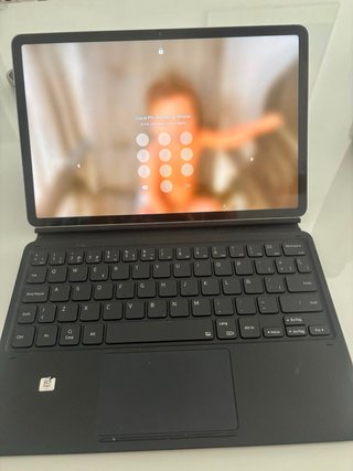 Samsung Tab S7 Tablet + funda samsung original.