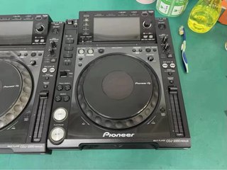 Pareja de Pioneer CDJ-2000 Nexus
