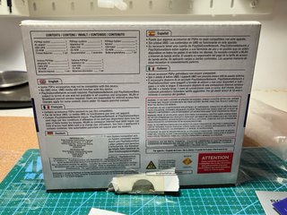 Caja PSP Go Sony con manuales e inserts