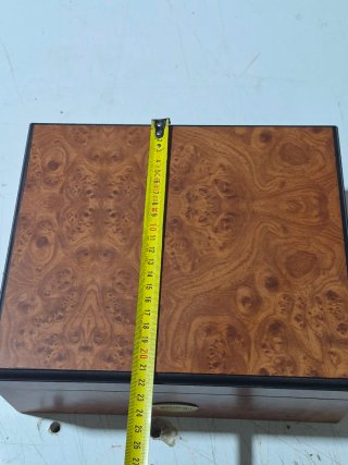Caja de madera para puros nueva sin usar