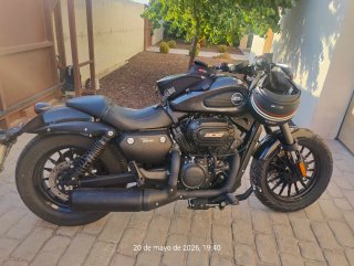 Keeway V Cruise 302 Negra
