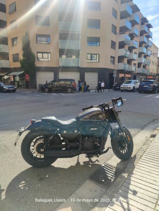 Keeway V Cruise 302 Negra