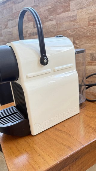 Cafetera Nespresso Blanco