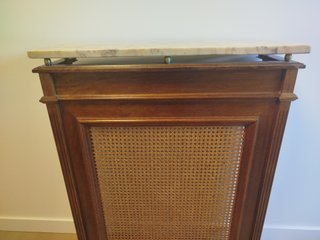 Cubre radiador madera con repisa mármol