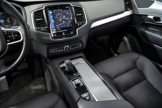 Volvo XC90   2.0 T8 AWD Core Recharge Auto
