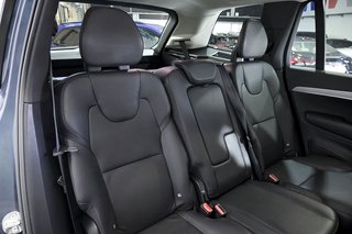 Volvo XC90   2.0 T8 AWD Core Recharge Auto